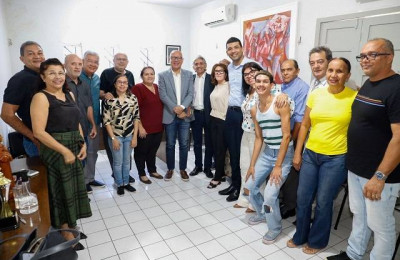 Franzé reúne lideranças do PCdoB em Teresina para conseguir apoio à pré-candidatura